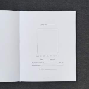 Libro dei Ricordi Scolastici con Logo Personalizzato, Completamente Personalizzabile, Diario Ricordo con Stampa in Lamina d'Oro e Copertina in Lino, con Confezione <span class=keywords><strong>Regalo</strong></span> - Product Image 4