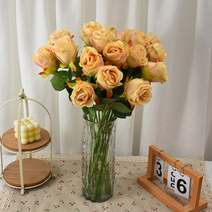 <span class=keywords><strong>Flores</strong></span> Decorativas <span class=keywords><strong>al</strong></span> <span class=keywords><strong>por</strong></span> <span class=keywords><strong>Mayor</strong></span> para Bodas Rosas de Seda de Alta Calidad para el Día de San Valentín Rosas de Terciopelo Artificiales - Product Image 3