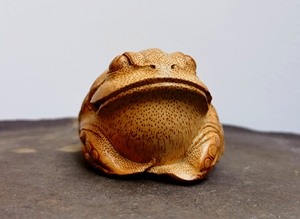 Patrimonio culturale immateriale dell'arte di intaglio del bambù fatto a mano: Rospo dei soldi a tre zampe - Product Image 2