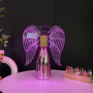 Bastone LED Ricaricabile con Ali di <span class=keywords><strong>Farfalla</strong></span> Luminose per Servizio Bottiglie, Luci Scintillanti VIP per Matrimoni e Serate Speciali - Product Image 3