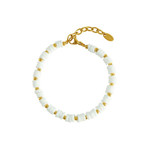 Bracelet en perles de nacre blanche avec accents dorés, bijoux de mode pour femmes, style élégant au quotidien, accessoire automne-hiver - Product Image 5