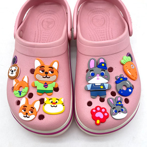Accesorios para Zapatos de Mujer, Marca CLO, con Temática de la Familia <span class=keywords><strong>Addams</strong></span>, Hebillas de PVC Suave, Logotipo Personalizado, Empaque Personalizado - Product Image 3