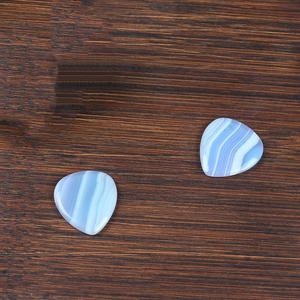 Púa de guitarra de ágata azul rayada, púa de ágata natural con rayas, pulida a mano, para accesorio de guitarra - Product Image 3