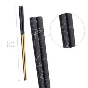 10 pares de palillos elegantes de primera calidad, <span class=keywords><strong>pintura</strong></span> <span class=keywords><strong>en</strong></span> aerosol chapada <span class=keywords><strong>en</strong></span> oro coreano sobre palillos negros de acero inoxidable - Product Image 4