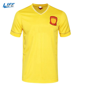Maillot <span class=keywords><strong>de</strong></span> Foot Grèce Version Joueur Respirant Grande Taille Été Manches Courtes Uni Personnalisable Blanc Kit Gratuit Design Badge Numéro Nom - Product Image 1