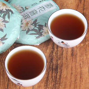 Vente en gros de gâteau au thé Shu Puer 100 grammes de chrysanthème mûr <span class=keywords><strong>Pu</strong></span> <span class=keywords><strong>Er</strong></span> Ju Hua Puerh Yunnan qi Zi Bing Cha <span class=keywords><strong>Pu</strong></span> fermenté <span class=keywords><strong>Er</strong></span> Cha Bing - Product Image 5