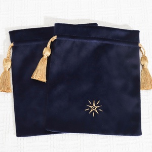 Bolsa de Terciopelo con Cordón y Borla, Personalizada con Logotipo, para Regalos, Joyería, Perfumes, Reutilizable - Product Image 3