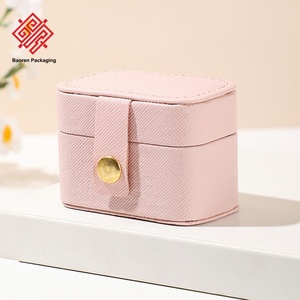 Baoren Étui à bijoux portable d'inspiration luxueuse Boîte à bagues compacte adaptée aux voyages Étui de rangement pour accessoires de style de poche coloré - Product Image 5