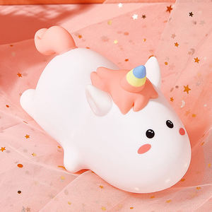 Lámpara Nocturna LED de Silicona con Forma de Unicornio, Recargable por USB, con Cambio de Color y Sensor de Movimiento, para Niños y Niñas - Product Image 5