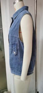 <span class=keywords><strong>Veste</strong></span> <span class=keywords><strong>en</strong></span> <span class=keywords><strong>jean</strong></span> <span class=keywords><strong>sans</strong></span> manches pour <span class=keywords><strong>femme</strong></span> - Coupe ample et élégante - Product Image 5