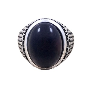 <span class=keywords><strong>Anello</strong></span> in <span class=keywords><strong>Argento</strong></span> Sterling 925 Placcato Rodio con <span class=keywords><strong>Onice</strong></span> Nero per Uomo - Regalo per Matrimonio e Fidanzamento - Product Image 1