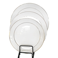 Ensemble d'assiettes et de bols en porcelaine chic et moderne à bord doré Coffre-fort de luxe élégant pour la maison et l'hôtel Vaisselle de luxe en gros