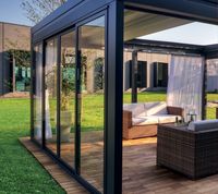 Pabellón Moderno de Aluminio para Jardín con Techo de Láminas Eléctricas Abatibles, Gazebo para Exteriores y Ventanas con Láminas Fijas