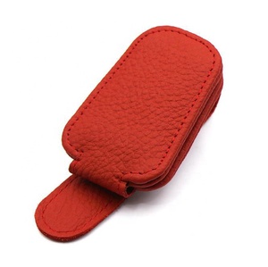 Suporte de óculos de couro para carro, suporte universal para óculos de sol para viseira de carro, prendedor para cartão e bilhete - Product Image 5