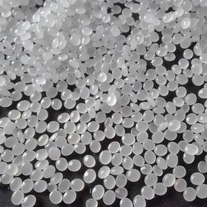 Resina LLDPE Grado Rotomoldeable R50035 R50035E 50035 Polietileno Lineal de Baja Densidad LLDPE para Contenedores de Tanques de Agua - Product Image 2