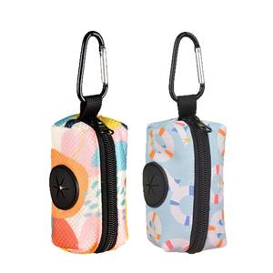 Dispensador de Sacos de Lixo para Animais de Estimação Portátil e Fashion, Acessório para Caminhadas ao Ar Livre, Anexável à Coleira do Cão - Product Image 2