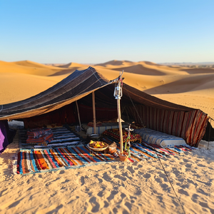 Tiendas de campaña tribales, tiendas tradicionales del desierto, alfombras a rayas, cojines de lana, tamaño y color personalizables para acampar al aire libre - Product Image 1