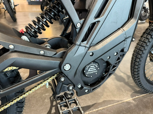 Moto tout-terrain E Ride Pro SS 3.0, moteur de 15,8 kW de puissance maximale, style course, moto enduro - Product Image 3