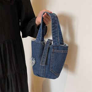 Bolso de mano pequeño de mezclilla estilo forestal para mujer, de poliéster, con boca abierta, a la moda, para verano, Tanjing - Product Image 3