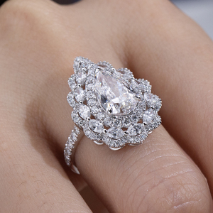 Bague de fiançailles Messi Jewelry MSR-2140 en or 18 carats, forme poire, double halo, diamant de laboratoire pour femme - Product Image 6