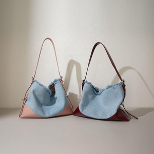Borsa a <span class=keywords><strong>Tracolla</strong></span> Vintage di Alta Qualità per Donna, Stile Casual Bohémien in Denim, Catene Decorative, MOQ <span class=keywords><strong>Basso</strong></span>, Alla Moda con Cinghia Singola - Product Image 2