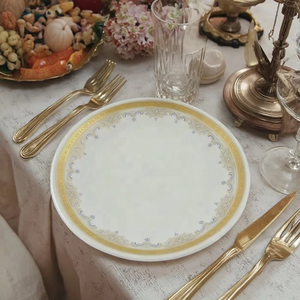 Assiette de présentation en porcelaine haut de gamme, écologique, à motif, avec dentelle dorée, pour entrée et mariage, en céramique, pour usage domestique, vente en gros - Product Image 1