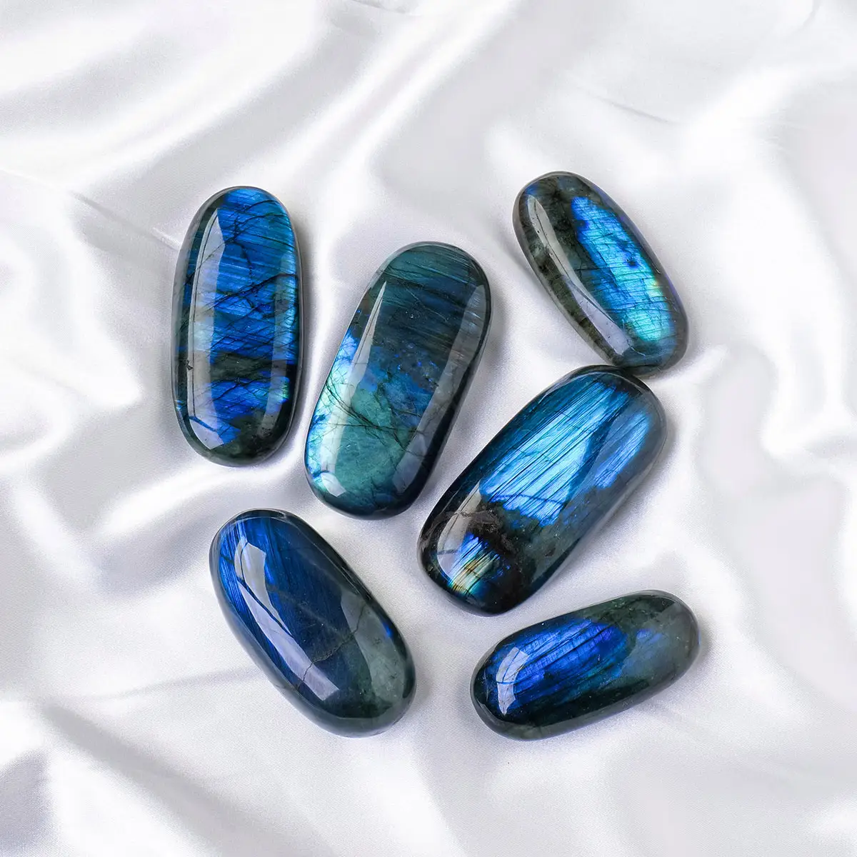 Venta al por mayor de artesanías de cristal natural tallada a mano azul Flash luz labradorita Palma para Decoración