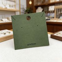 Carte de présentation de bijoux vert forêt avec formes multiples pour l'emballage de boucles d'oreilles et de colliers de luxe