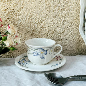 Ensemble de vaisselle de luxe pour la maison, ensemble de tasses à café en céramique avec assiette - Product Image 2