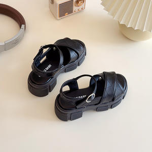 Sandalias de Tacón Inclinado con Punta Abierta y Plataforma Gruesa para Mujer, Sandalias de Playa de Metal con Remaches a la Moda, Zapatos Suaves para Mujer - Product Image 4