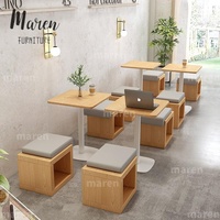 Combinaison table et chaise de restaurant, banquette longue personnalisée pour café, salon de thé ou pâtisserie, à poser contre le mur