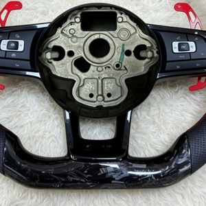 Volant <span class=keywords><strong>de</strong></span> voiture personnalisé en fibre <span class=keywords><strong>de</strong></span> carbone forgée avec surpiqûres rouges perforées pour Volkswagen VW Golf MK5 MT GTI R CC - Product Image 5