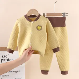2021 kış yeni bebek giyim seti 2 adet pamuklu bebek pijama iç çamaşırı bebek giyim seti