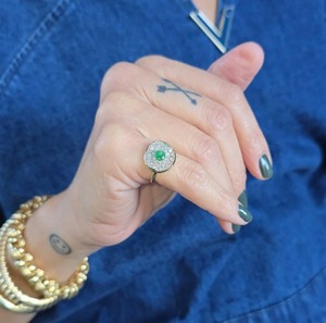 Bague en diamant moissanite de qualité supérieure, design élégant, argent 925, bijoux de luxe pour femmes, cadeau d'anniversaire de mariage, disponible au meilleur prix - Product Image 4