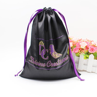Cadeau promotionnel avec logo personnalisé Extensions de sacs en satin pour cheveux Sac à perruque avec cordon Pochettes anti-poussière avec glands