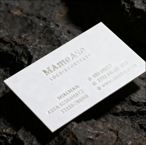 Biglietti da Visita Premium in Carta Riciclata Eco-Friendly con Texture Opaca Minimalista e <span class=keywords><strong>Tipografia</strong></span> Pulita per l'Identità Aziendale - Product Image 2