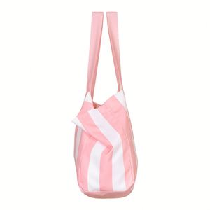 Serviette de plage écologique de luxe légère à séchage rapide et anti-sable avec sac de plage zippé pour les vacances et la piscine - Product Image 3