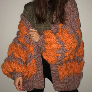 Nouveau cardigan en tricot fait main pour femmes 2024 avec un motif floral <span class=keywords><strong>islandais</strong></span> multicolore, <span class=keywords><strong>pull</strong></span> en tricot épais tendance - Product Image 2