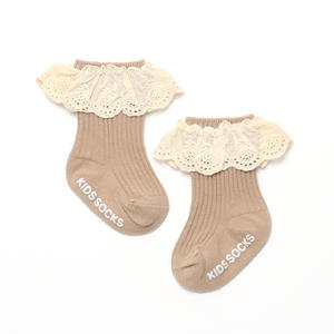 Vente en gros printemps et été mince dentelle <span class=keywords><strong>tube</strong></span> court antidérapant sol bébé chaussettes pour filles chaussettes de style princesse - Product Image 3