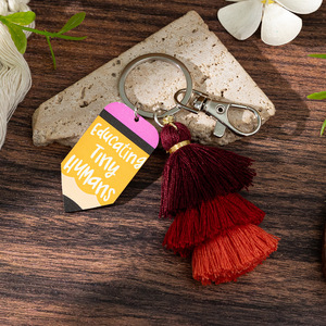 Porte-clés fantaisie en bois multicouche avec pompon et fil, fait main, pour la rentrée scolaire, cadeau pour la Fête des Enseignants - Product Image 4
