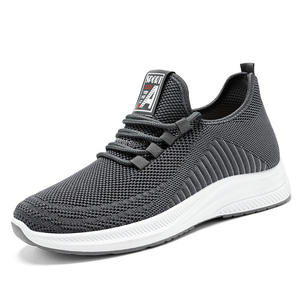 Chaussures de sport confortables et respirantes pour hommes, chaussures de course décontractées et tendance pour l'automne et le printemps, semelle extérieure en plastique - Product Image 4