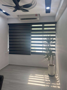 Elegante Persiana Zebra EX02, Cortina de Doble Tira para Ventana de Cafetería, Decoración con Control de Reflejos - Product Image 1