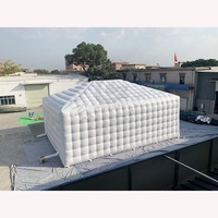 Portable grande tente de fête maison carré lumière LED Disco Bar blanc PVC gonflable Cube tente gonflable discothèque chapiteau