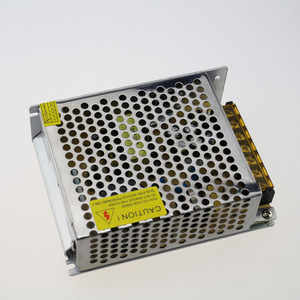 Fuente de Alimentación LED 12V 10A 120W Voltaje Constante Enfriamiento Natural Salida Única IP20 - Product Image 4