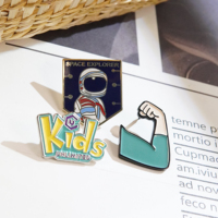 Ensemble de pin's en émail personnalisés motif chat mignon, pin's en émail chat de dessin animé Kawaii pour sacs à dos, vêtements et cadeaux pour les amoureux des animaux, pin's anime personnalisés