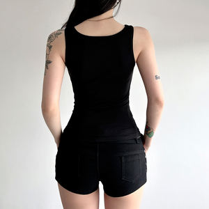 Débardeur à col bénitier pour femme, imprimé floral vintage foncé |   Top convertible sans manches à épaules dénudées, coupe ajustée, style gothique Y2K, pour les vacances - Product Image 4