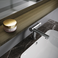 Meuble-lavabo mural moderne avec éclairage LED intégré, lavabo design aux lignes architecturales et style contemporain