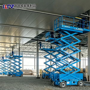 Plateforme <span class=keywords><strong>de</strong></span> travail aérienne mobile hydraulique à <span class=keywords><strong>ciseaux</strong></span> autopropulsée électrique tout-terrain - Product Image 5