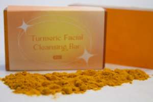 Jabón facial aclarante de cúrcuma y ácido kójico para renovar y uniformar el tono de la piel - Product Image 2