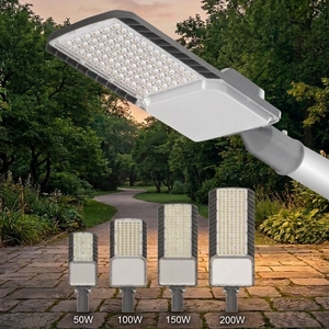 ไฟถนน LED สำหรับที่จอดรถสาธารณะกลางแจ้ง กันน้ำระดับ IP65 ผลิตด้วยวิธีหล่อขึ้นรูปอะลูมิเนียม รองรับ OEM ODM กำลังไฟ 50w 100w 150w 200w - Product Image 1